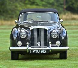 Image 21/50 of Bentley S 1 Continental DHC (1955)