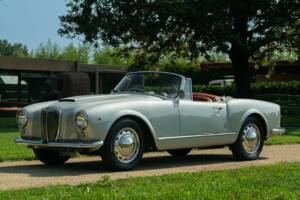 Imagen 3/50 de Lancia Aurelia B24 Convertible (1958)