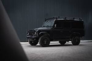 Image 37/41 of Land Rover Defender 110 (1992)
