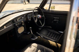Image 58/100 de MG MGC GT (1970)