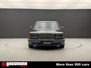 Image 2/15 of Mercedes-Benz 300 SE (1991)