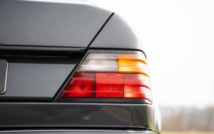Bild 18/61 von Mercedes-Benz 500 E (1992)