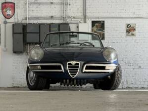 Bild 53/74 von Alfa Romeo 1750 Spider Veloce (1968)