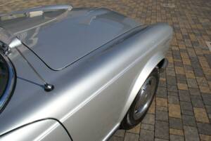 Image 25/50 of Mercedes-Benz 230 SL (1967)