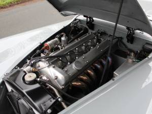 Image 14/17 of Jaguar XK 120 OTS (1954)