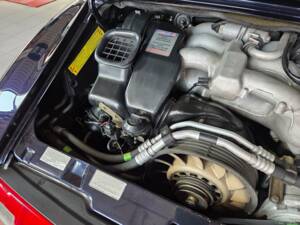 Bild 32/33 von Porsche 911 Carrera 4S (1996)