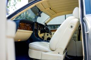 Image 43/50 of Bentley Continental R (1997)