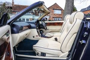 Image 33/41 of Aston Martin V8 Volante (1998)