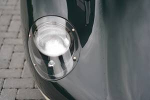 Image 37/50 of Lister Knobbly (1959)