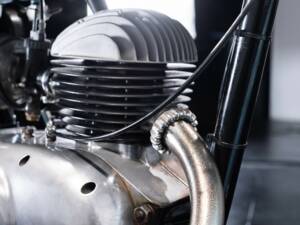 Image 11/50 of Bianchi 125 (1958)