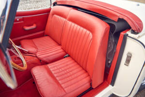 Immagine 33/42 di Jaguar XK 150 3.4 S OTS (1958)