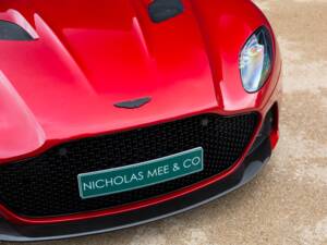 Immagine 30/84 di Aston Martin DBS 770 Ultimate Volante (2023)