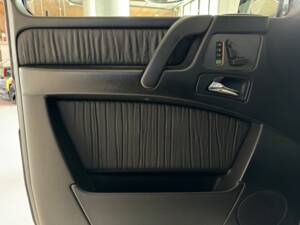 Bild 22/25 von Mercedes-Benz G 320 CDI (2007)