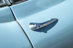 Image 48/50 de Jaguar E-Type (1968)