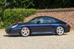 Image 14/50 of Porsche 911 Carrera 4S (2004)