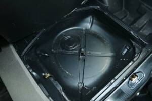 Image 35/50 of Mercedes-Benz 280 CE (1980)
