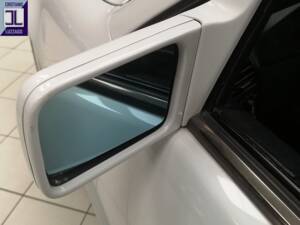 Image 20/54 of Mercedes-Benz 500 SL (1991)