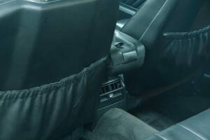 Bild 31/50 von Mercedes-Benz 500 SEL (1990)