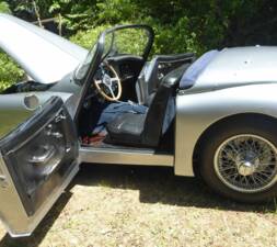 Image 7/16 of Jaguar XK 150 3.4 S OTS (1961)