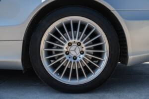 Image 11/86 de Mercedes-Benz SL 500 (2002)