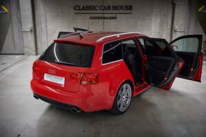 Image 21/95 of Audi RS4 Avant (2006)
