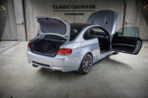 Image 20/100 of BMW M3 (2006)