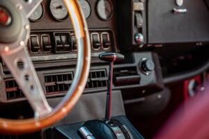 Bild 26/50 von Jaguar E-Type V12 (2+2) (1971)