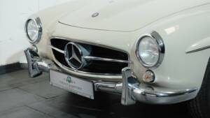 Image 21/31 of Mercedes-Benz 190 SL (1959)