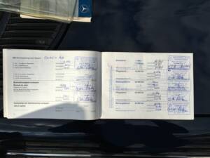 Bild 22/27 von Mercedes-Benz 230 E (1983)