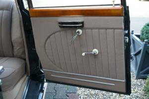 Bild 9/50 von BMW 502 - 3,2 Liter (1958)