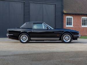 Bild 3/59 von Aston Martin V8 EFi Volante (1988)