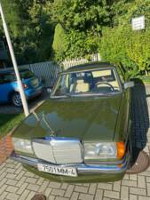 Afbeelding 4/12 van Mercedes-Benz 280 E (1982)