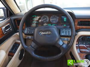 Bild 47/50 von Jaguar Sovereign 3.6 (1988)