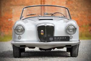 Image 7/70 of Lancia Aurelia B24 Convertible (1957)