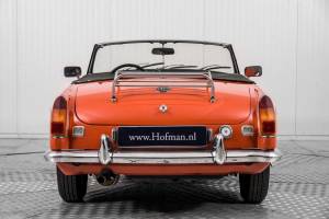 Bild 15/50 von MG MGB (1974)