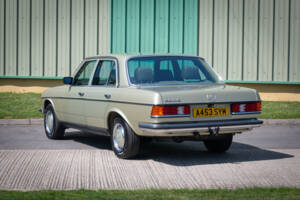 Bild 5/29 von Mercedes-Benz 280 E (1983)