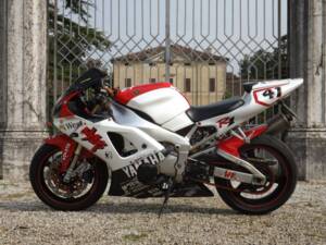 Bild 1/50 von Yamaha YZF 1000 R1 (1998)