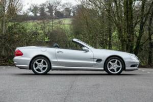 Image 5/36 de Mercedes-Benz SL 500 (2004)