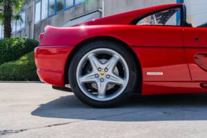 Bild 31/100 von Ferrari F 355 F1 GTS (1998)