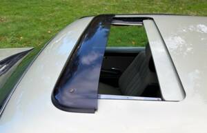 Afbeelding 4/35 van Mercedes-Benz 280 CE (1983)