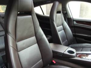 Bild 43/98 von Porsche Panamera Turbo (2009)