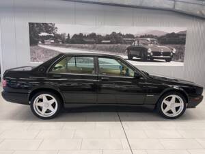 Image 5/17 de Maserati 430 4V (1992)