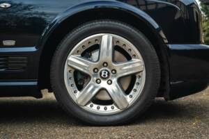 Image 26/47 of Bentley Arnage T (2005)