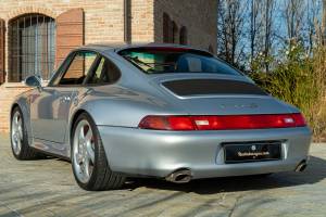 Imagen 4/48 de Porsche 911 Carrera 4S (1996)