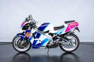 Immagine 1/50 di Suzuki RGV 250 Gamma (1992)