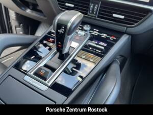 Imagen 8/31 de Porsche Cayenne Turbo S E-Hybrid (2020)