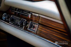 Afbeelding 17/18 van Mercedes-Benz 280 SE 3,5 (1973)