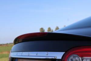 Image 30/50 of Jaguar XKR (2010)