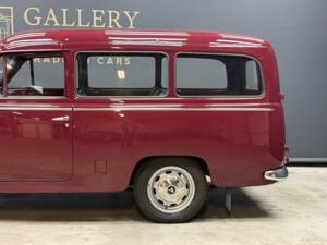 Image 12/50 of Volvo P 210 Duett (1962)