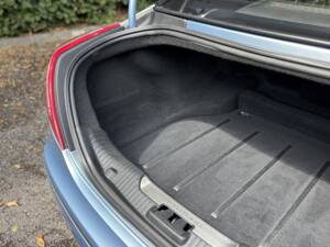 Image 28/50 of Jaguar XJ 5.0 (2011)